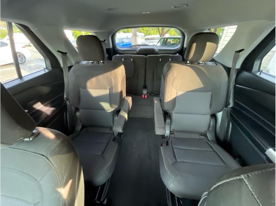 2022 Agate Black Metallic Ford Explorer