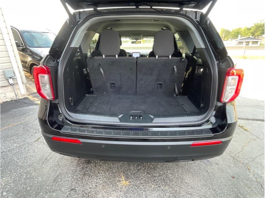 2022 Agate Black Metallic Ford Explorer
