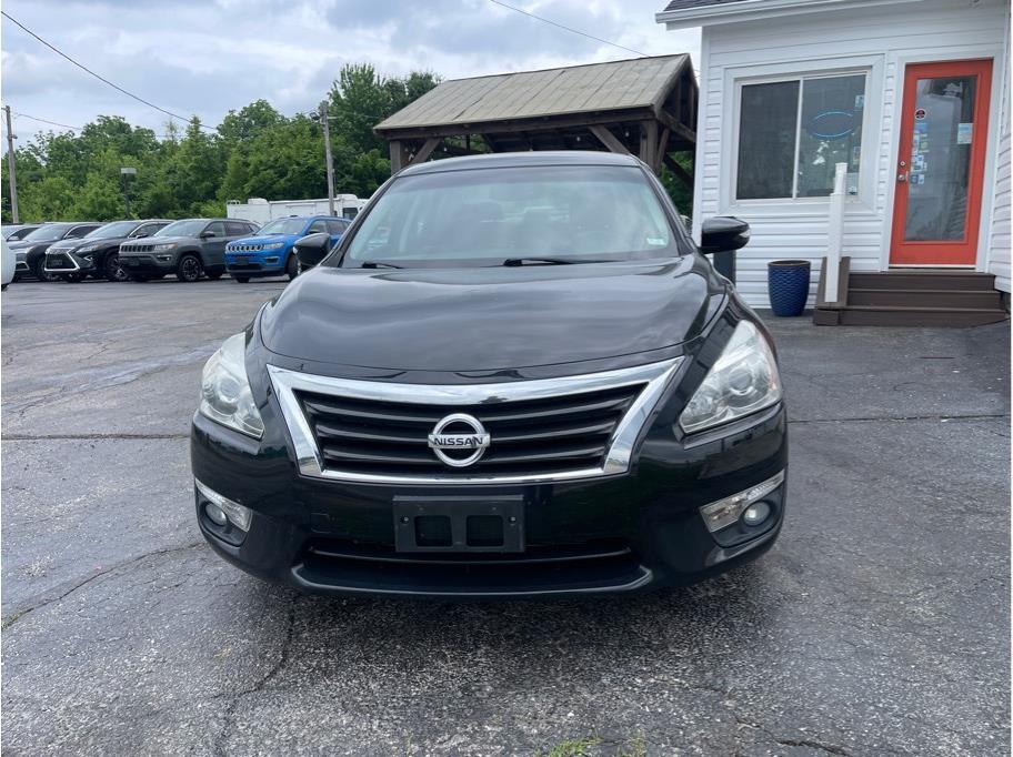 used 2015 Nissan Altima car, priced at $13,900