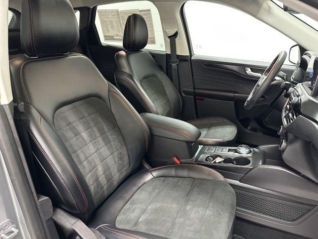 used 2022 Ford Escape car, priced at $24,986