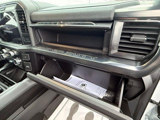 new 2025 Ford F-350 car