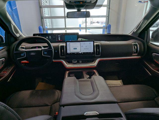 new 2025 Ford Expedition car, priced at $90,229