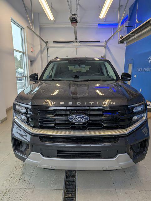 new 2025 Ford Expedition car, priced at $90,229