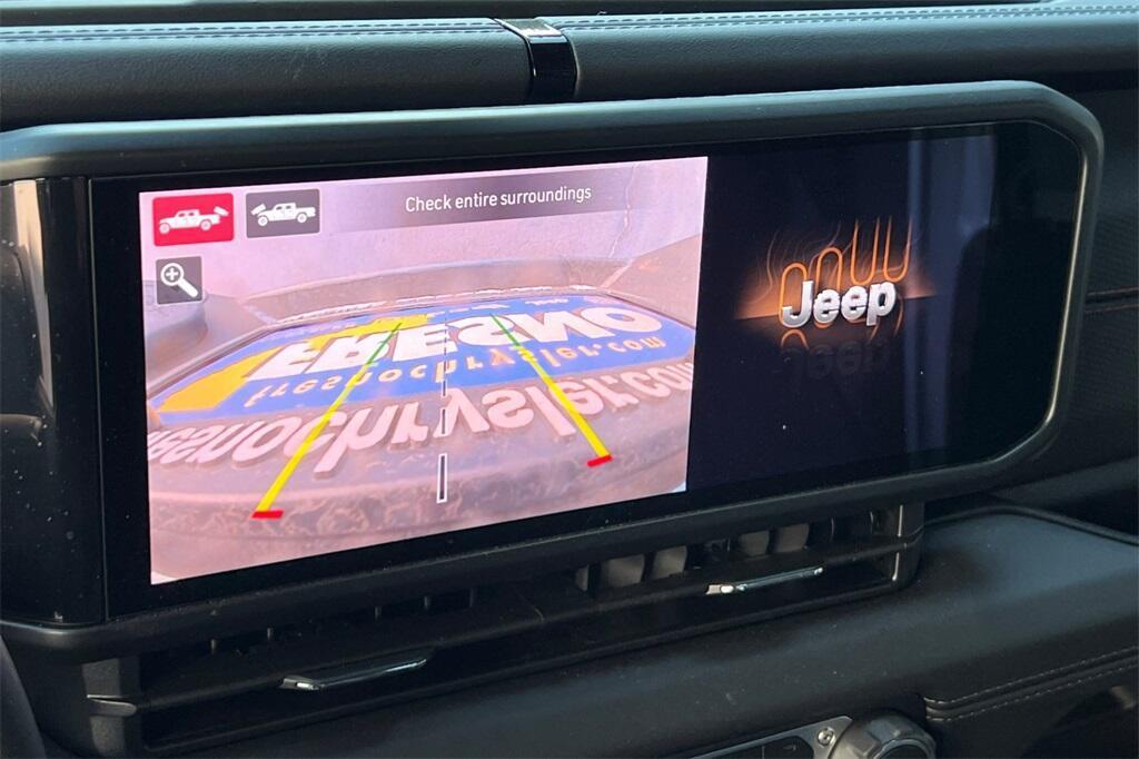 new 2025 Jeep Gladiator car, priced at $71,900