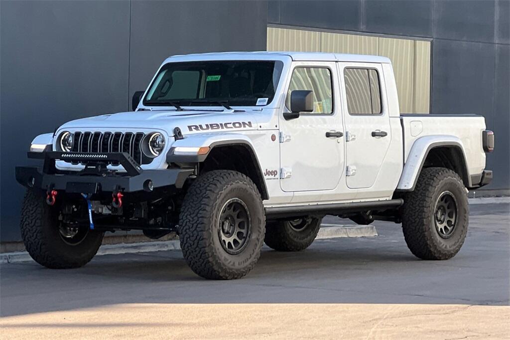 new 2025 Jeep Gladiator car, priced at $71,900