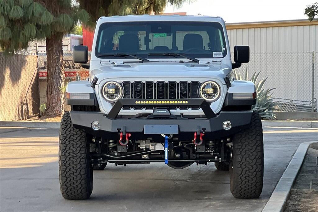 new 2025 Jeep Gladiator car, priced at $71,900