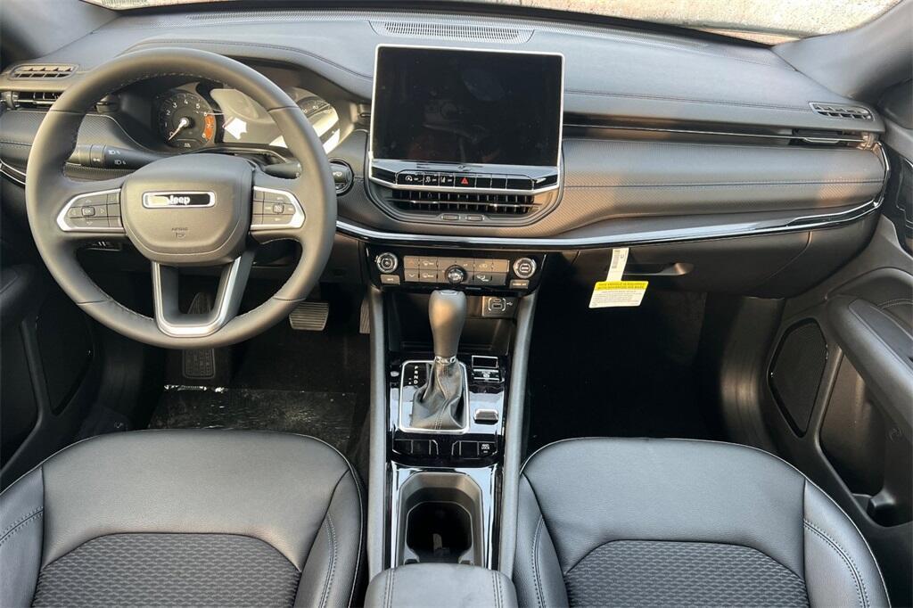 new 2026 Jeep Compass car, priced at $32,305