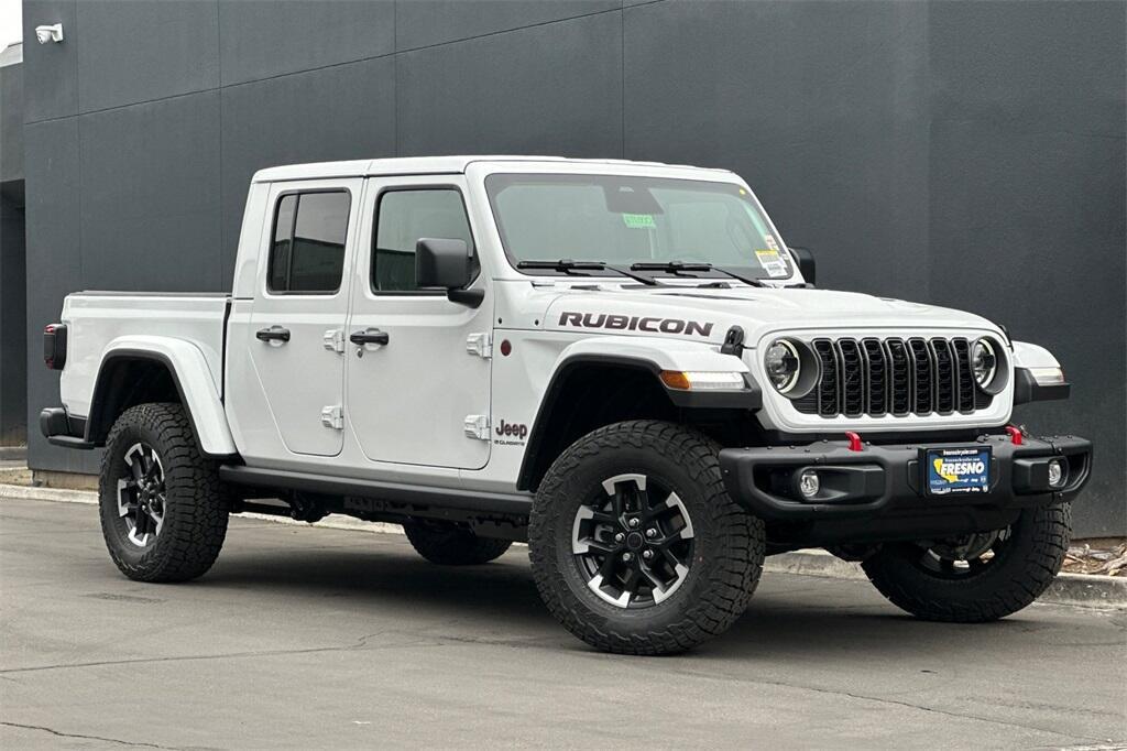 new 2026 Jeep Gladiator car, priced at $61,530