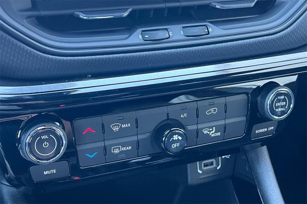 new 2026 Jeep Compass car, priced at $32,305