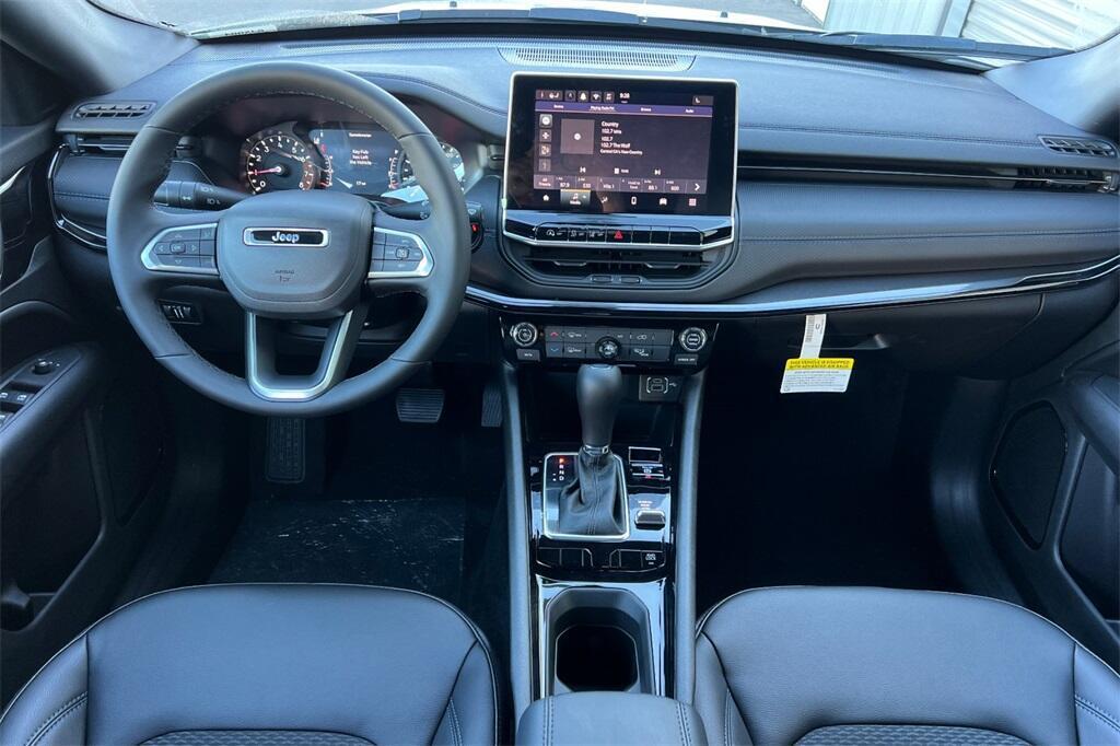 new 2026 Jeep Compass car, priced at $32,305