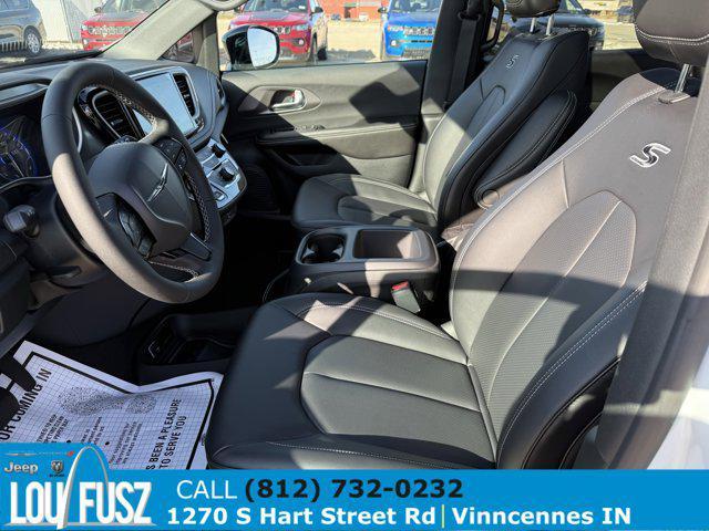 new 2026 Chrysler Pacifica car, priced at $51,216