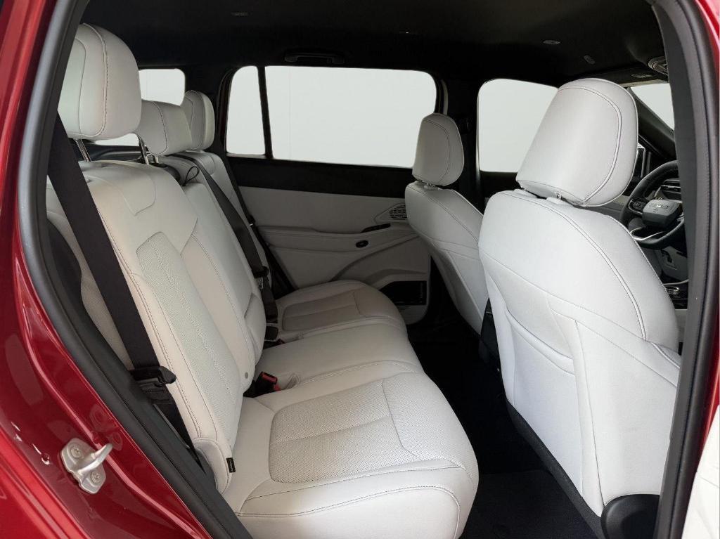 new 2026 Jeep Cherokee car, priced at $39,113