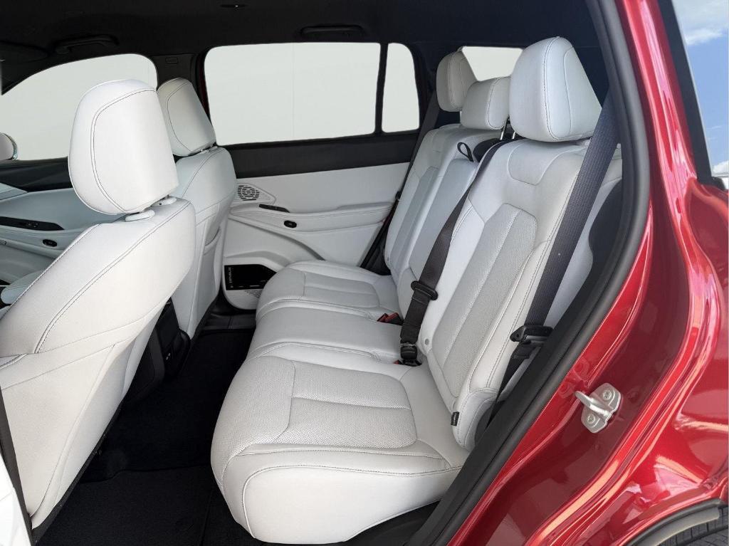 new 2026 Jeep Cherokee car, priced at $39,113