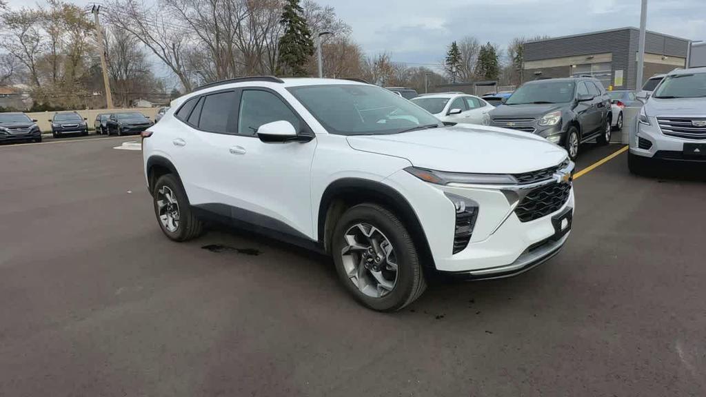 used 2025 Chevrolet Trax car, priced at $19,860