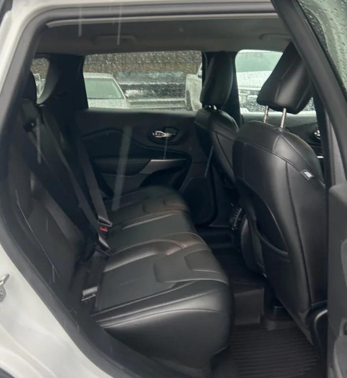 used 2020 Jeep Cherokee car, priced at $20,500