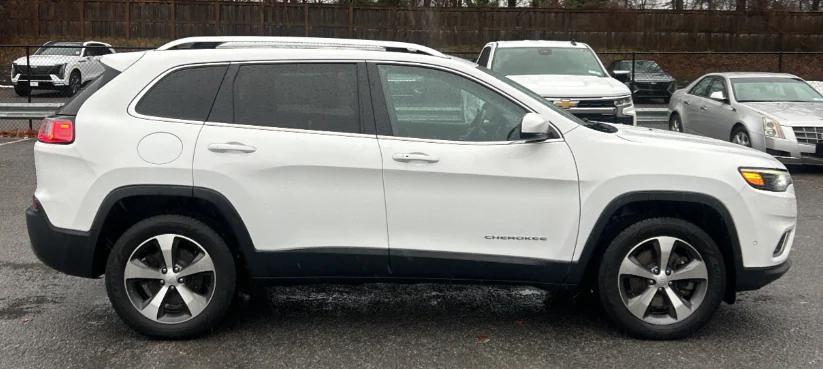 used 2020 Jeep Cherokee car, priced at $20,500