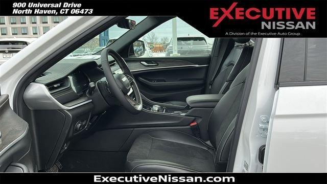 new 2026 Jeep Grand Cherokee car, priced at $47,655