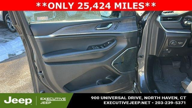 used 2022 Jeep Grand Cherokee car, priced at $36,987