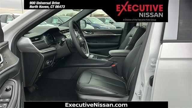 new 2026 Jeep Grand Cherokee car, priced at $50,210