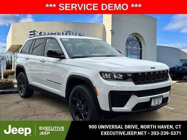 new 2026 Jeep Grand Cherokee car, priced at $41,853