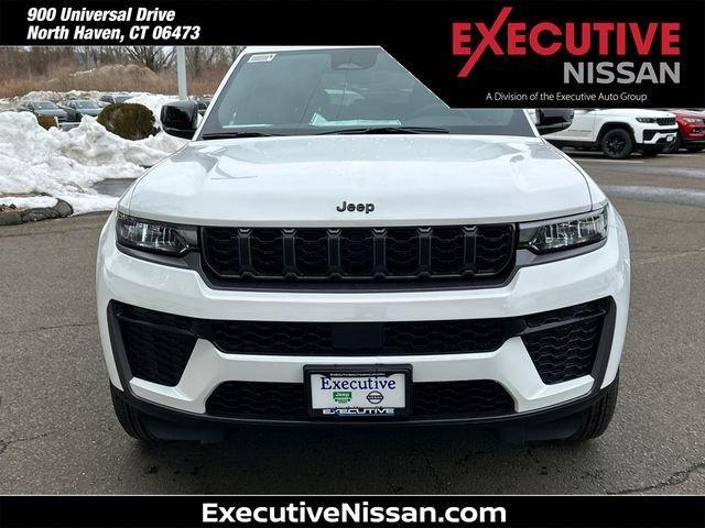 new 2026 Jeep Grand Cherokee car, priced at $47,655