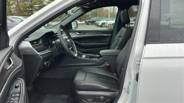 new 2026 Jeep Grand Cherokee car, priced at $44,630