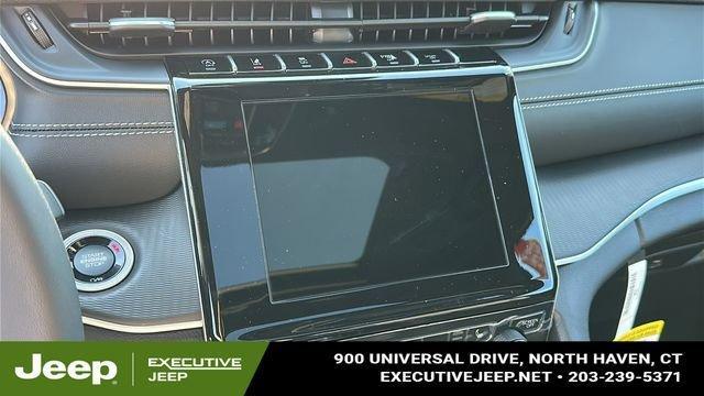 new 2025 Jeep Grand Cherokee car, priced at $39,415