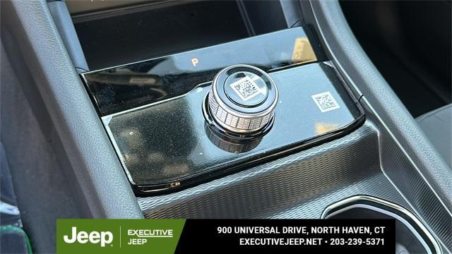 new 2025 Jeep Grand Cherokee car, priced at $40,415