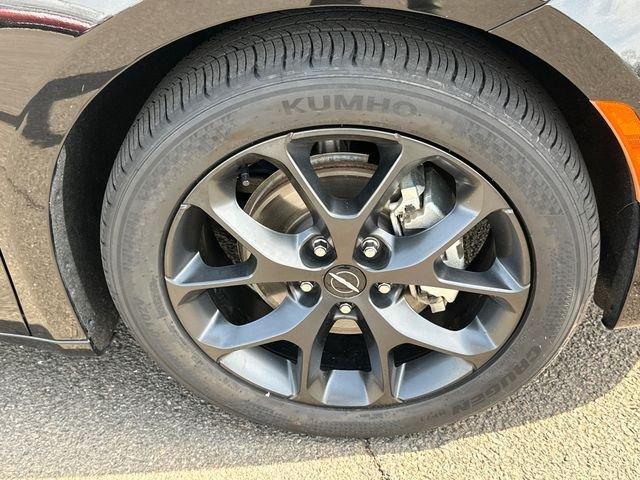 used 2025 Chrysler Pacifica car, priced at $37,185