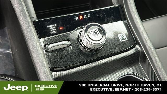 new 2026 Jeep Grand Cherokee car, priced at $46,710