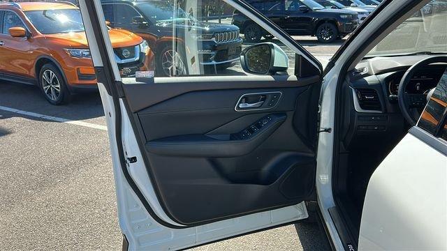 used 2023 Nissan Rogue car, priced at $29,980
