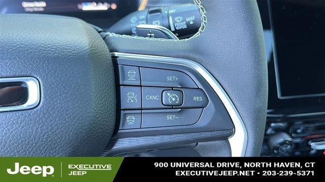 new 2025 Jeep Grand Cherokee car, priced at $41,620