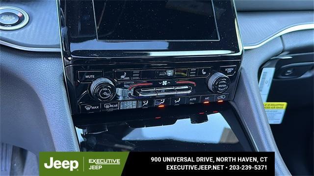 new 2025 Jeep Grand Cherokee car, priced at $47,120