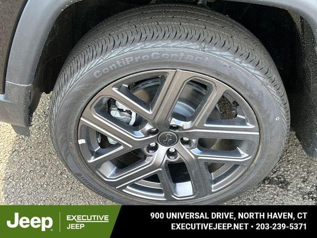 new 2025 Jeep Compass car, priced at $35,605