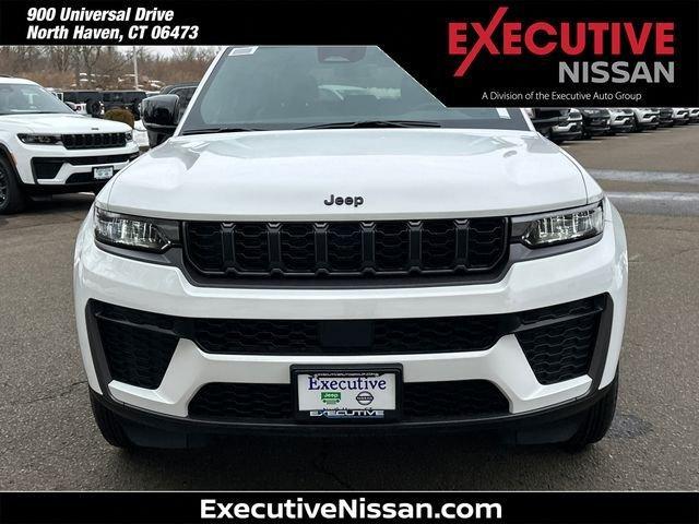 new 2026 Jeep Grand Cherokee car, priced at $48,680