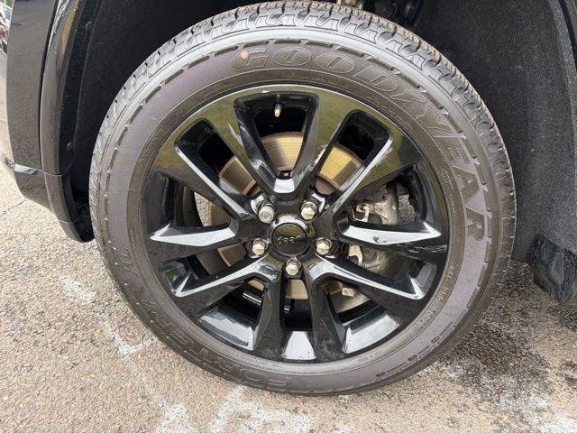 used 2022 Jeep Grand Cherokee WK car, priced at $30,687