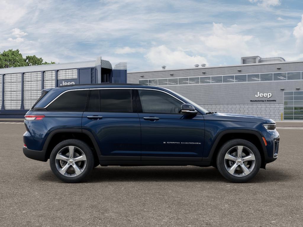 new 2026 Jeep Grand Cherokee car, priced at $44,928