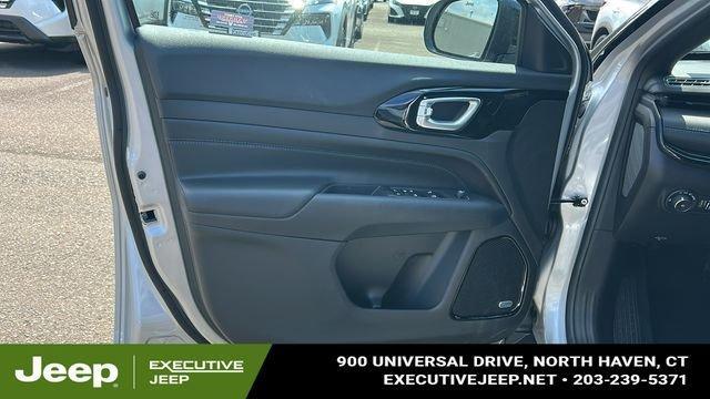 new 2025 Jeep Compass car, priced at $33,605