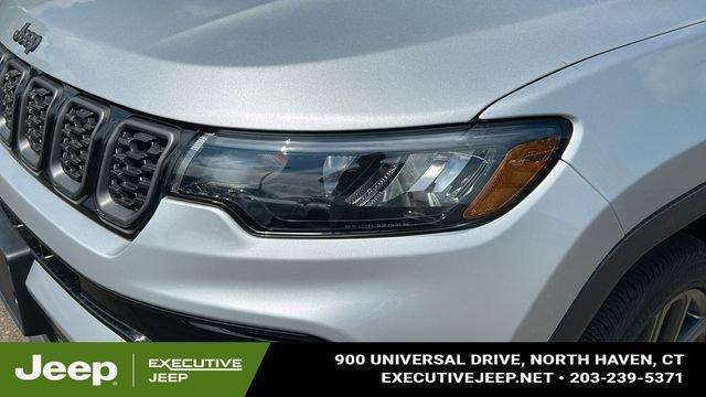 new 2025 Jeep Compass car, priced at $33,605