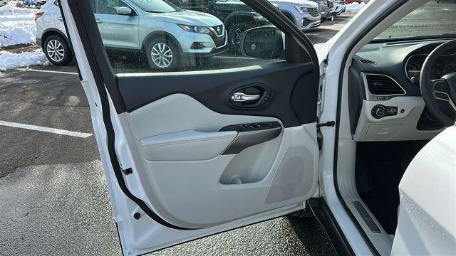 used 2021 Jeep Cherokee car, priced at $21,987