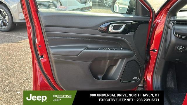 new 2025 Jeep Compass car, priced at $30,990