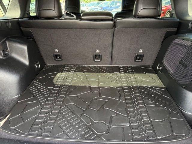 used 2022 Jeep Cherokee car, priced at $25,518