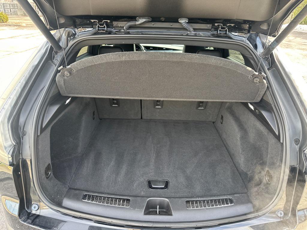 used 2019 Cadillac XT4 car, priced at $13,995