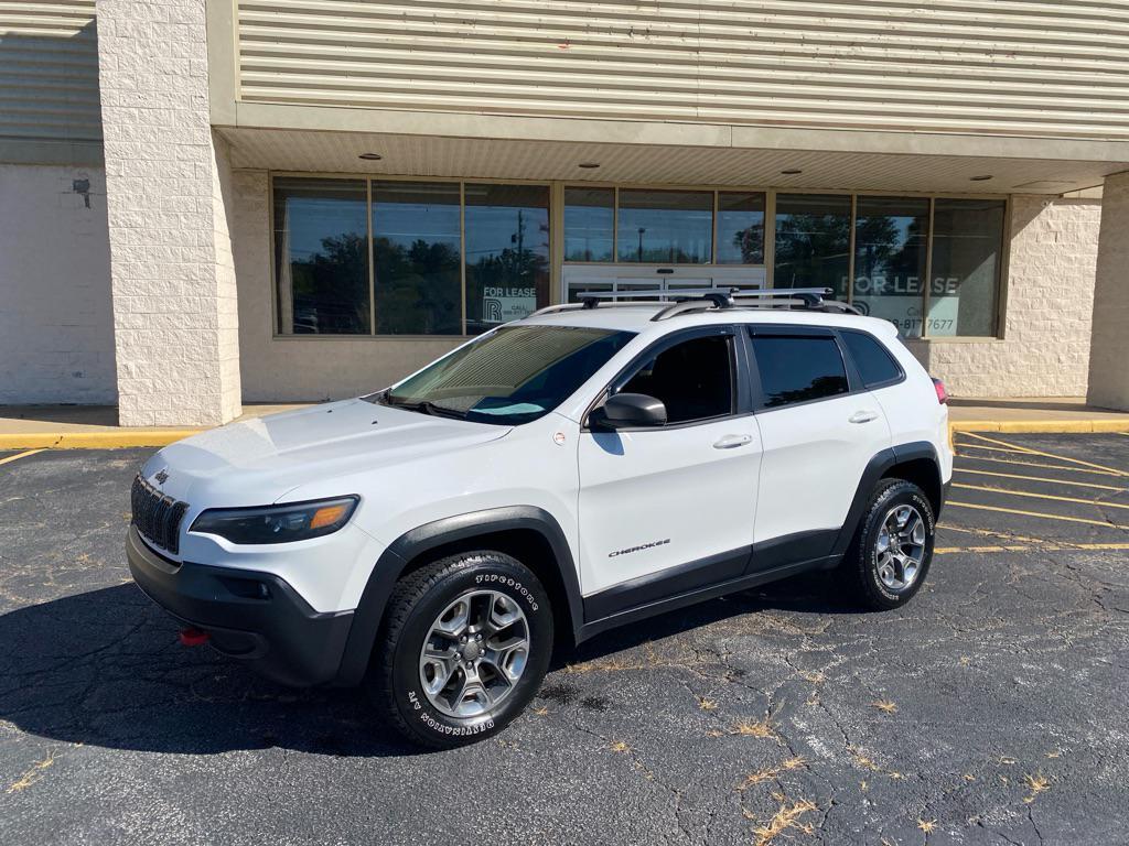 used 2019 Jeep Cherokee car, priced at $16,495