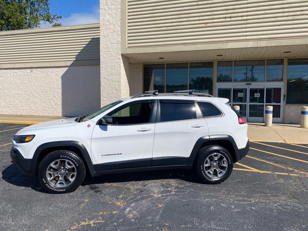 used 2019 Jeep Cherokee car, priced at $14,995