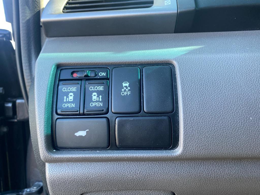 used 2013 Honda Odyssey car, priced at $6,495