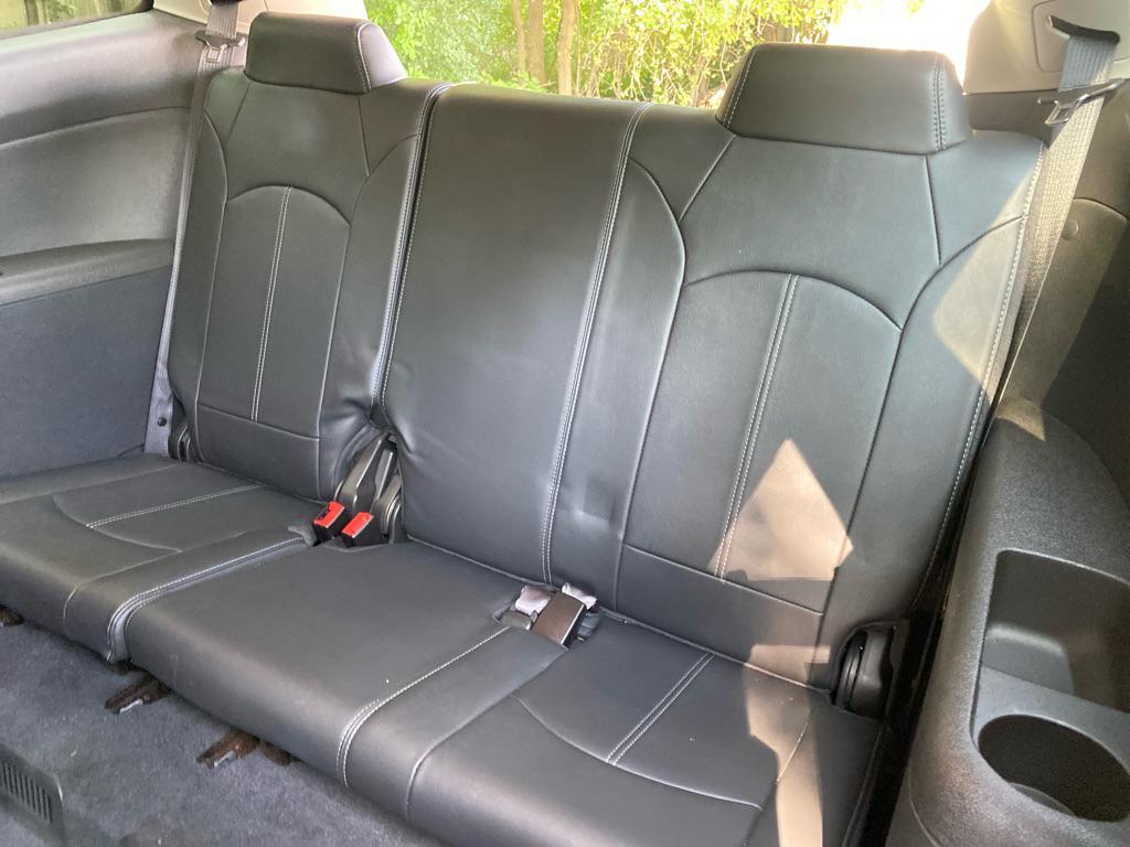 used 2016 Chevrolet Traverse car, priced at $10,495
