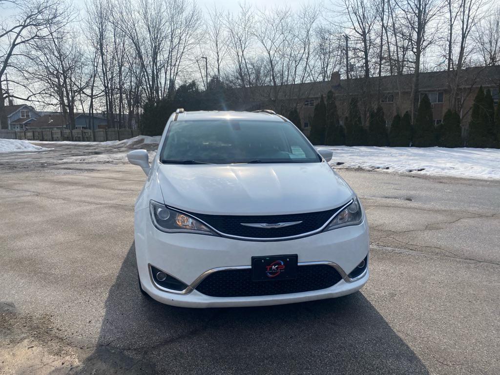used 2018 Chrysler Pacifica car, priced at $12,995