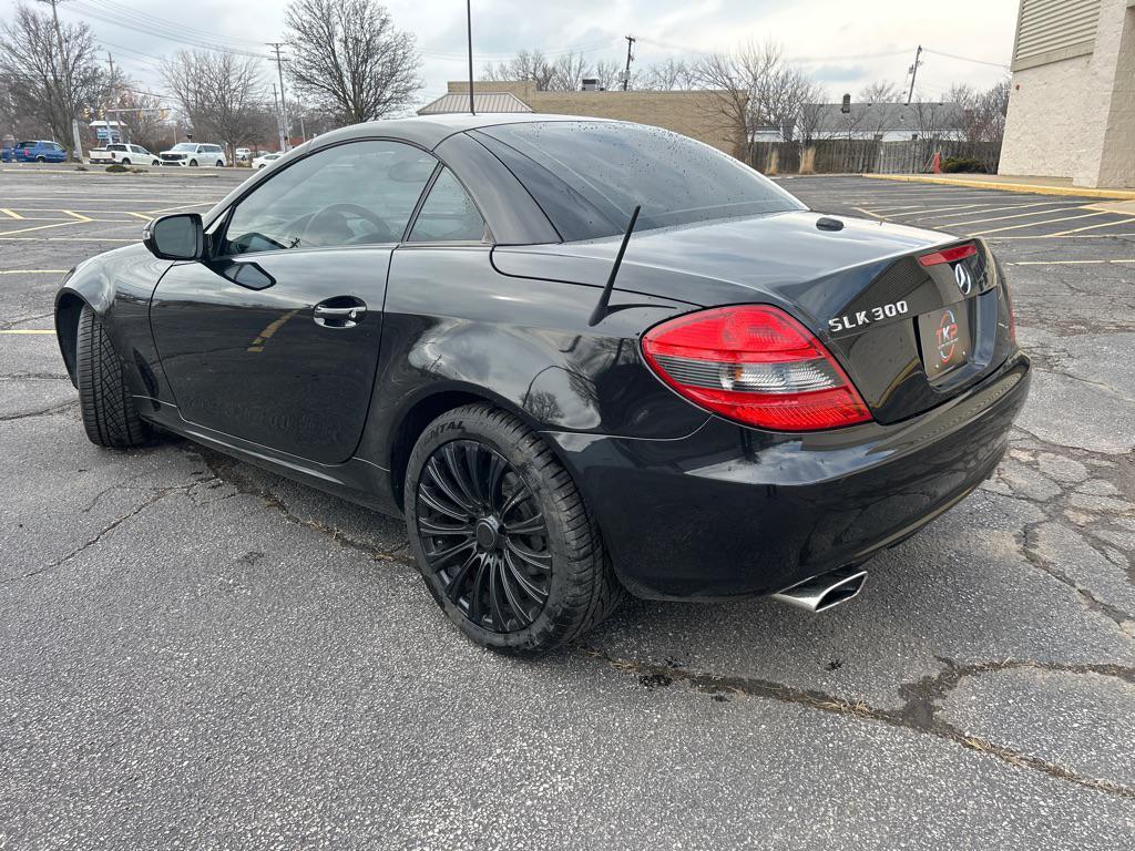 used 2009 Mercedes-Benz SLK-Class car, priced at $12,995