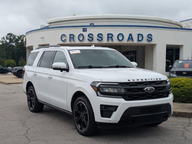 used 2023 Ford Expedition car, priced at $58,394